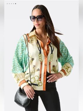 Silk-Feel Chain Print Button-Up Blouse in Mint & Cream - Size L